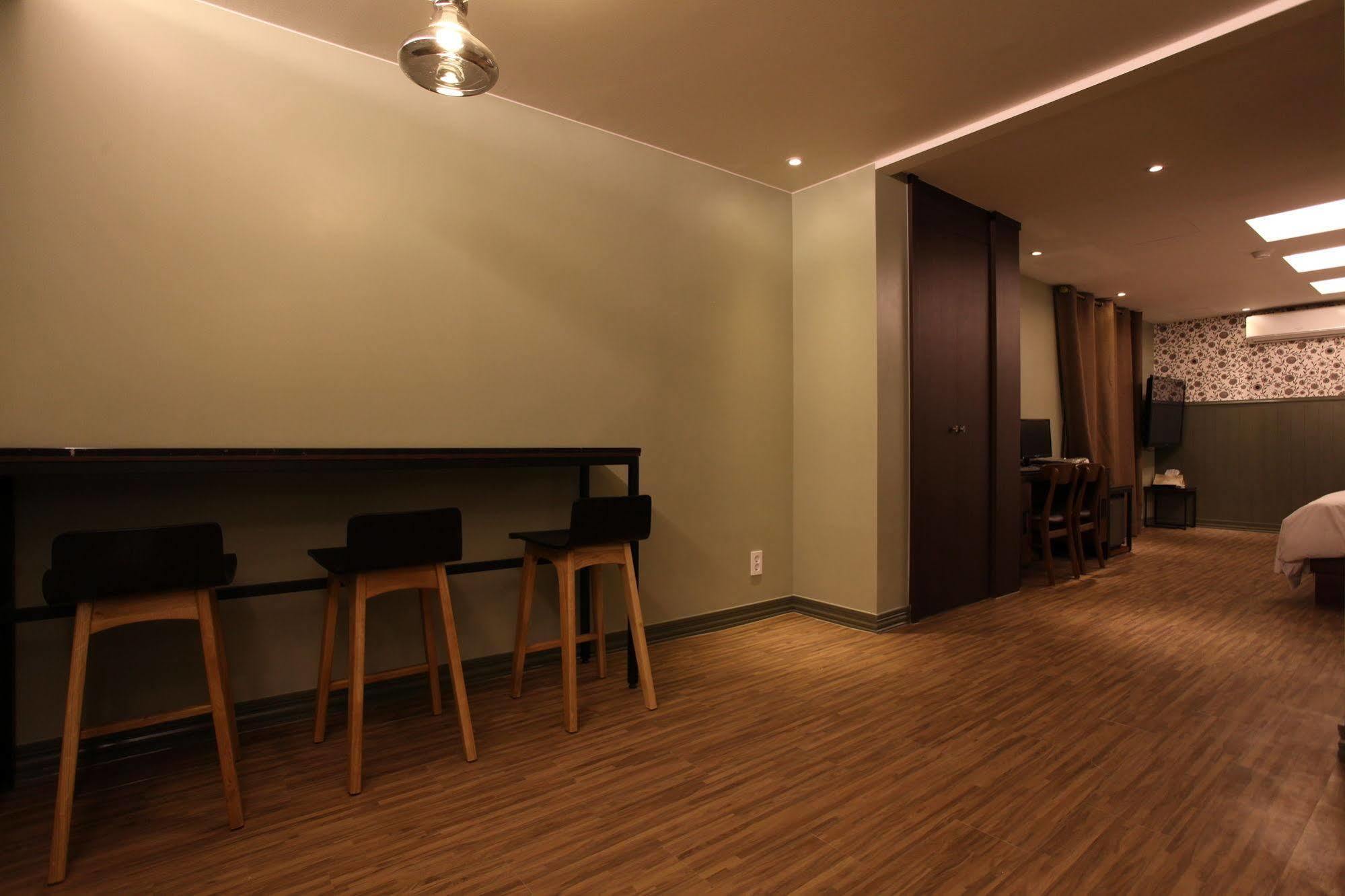 Hotel Lin *